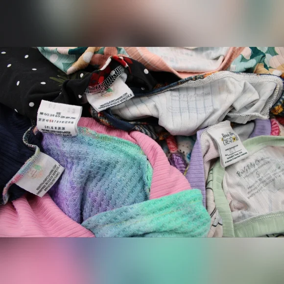 7pc Girls 5 Handmade Bundle – Cute Prints, Tops & Leggings - Picture 9 of 9